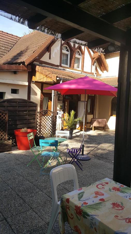 Hotel Logis Doubs Rivage Charette-Varennes Exteriér fotografie