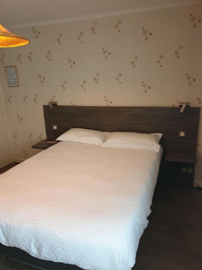 Hotel Logis Doubs Rivage Charette-Varennes Exteriér fotografie